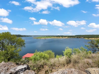 Property photo 2 at 335 Harbor DR - Ridge Harbor, Spicewood, TX