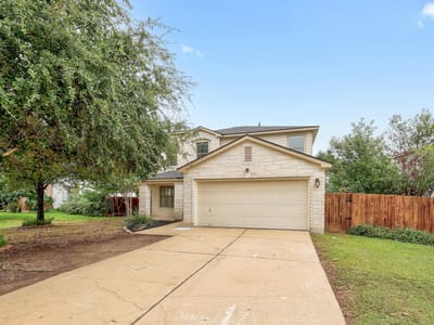 Property photo 2 at 335 Mistletoe LN - 3 bed 2 bath home