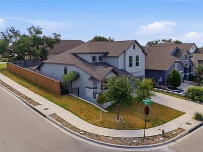 Property photo 5 at 336 Berkeley PL - 5 bed 3 bath home
