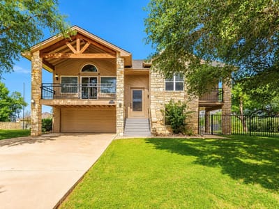 Living area at 339 Quail Run CT - 4 bed 2 bath home