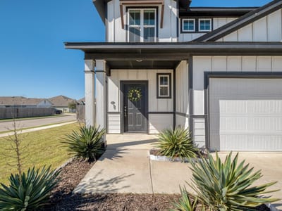 Primary bedroom at 340 Black Opal DR - 3 bed 2 bath home