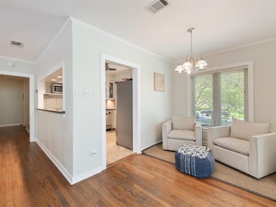 Primary bedroom at 3401 Clearview DR - 3 bed 2 bath home