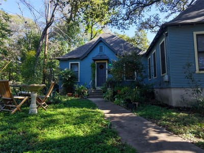 Primary bedroom at 3407 Hampton Rd Unit #A and B - Beau Site, Austin, TX