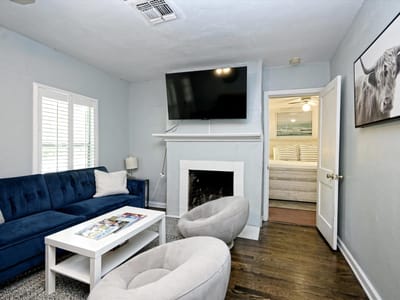 Property photo 2 at 3409 Banton RD - Giles Place Sec 02, Austin, TX