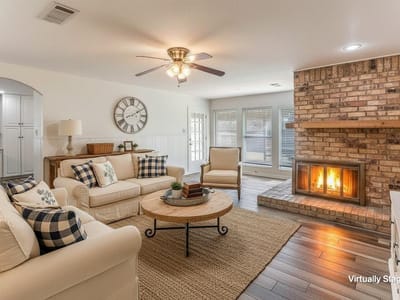 Primary bedroom at 3409 Hemlock BLVD - 3 bed 2 bath home