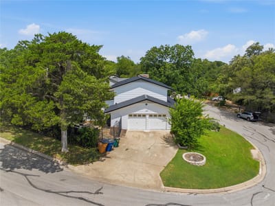 Property photo 4 at 3409 Lakeside DR - 4 bed 3 bath home