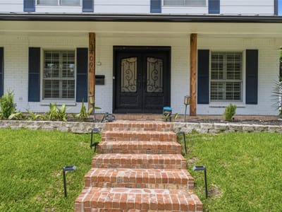 Property photo 5 at 3409 Lakeside DR - 4 bed 3 bath home