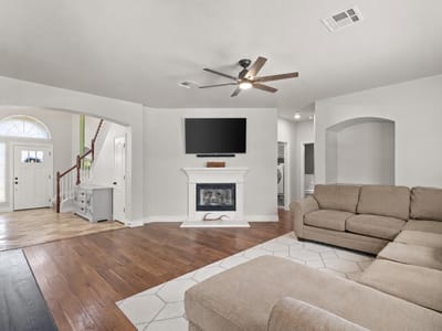 Primary bedroom at 3409 Longhorn TRL - 5 bed 3 bath home