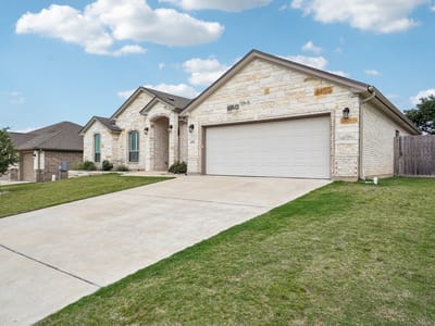 Kitchen at 3417 Waggoner DR - 4 bed 2 bath home