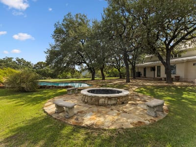 Photo 4 of 36 at 350 Anchor Hill RD - 6 bed 4 bath home