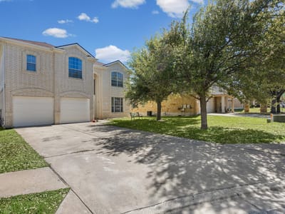 Living area at 3502 Shiraz LOOP - 4 bed 2 bath home