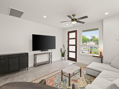 Property photo 5 at 3506 Pennsylvania Ave Unit #1 - 5 bed 4 bath home