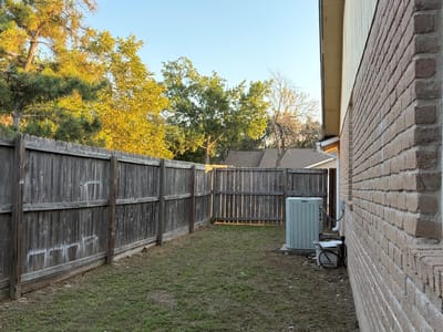 Photo 4 of 23 at 3508 Monument DR - 3 bed 2 bath home