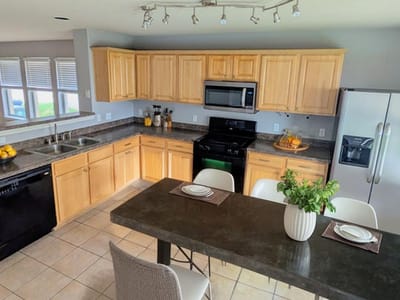 Property photo 4 at 3508 Savage Springs DR - 4 bed 3 bath home