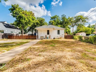 Property photo 2 at 3512 Gonzales ST - 2 bed 1 bath home