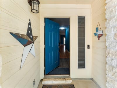 Primary bedroom at 3555 Rock Shelf LN - 3 bed 2 bath home
