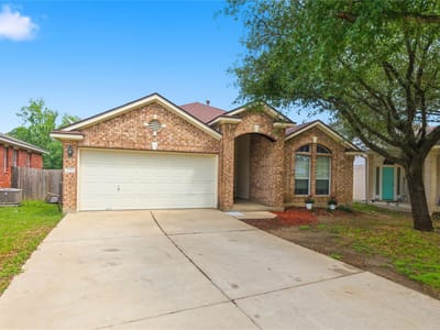Living area at 3555 Sandy Koufax Ln - 4 bed 2 bath home