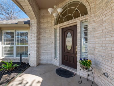 Living area at 356 Mahan ST - 3 bed 2 bath home