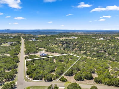 Kitchen at 358 Balcones Ridgeway Way - Whitewater Springs, Bertram, TX