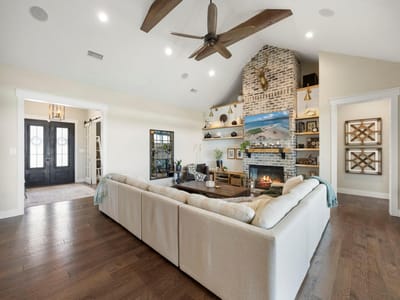 Property photo 3 at 359 Ash Juniper DR - 6 bed 4 bath home