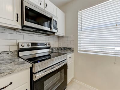 Primary bedroom at 359 Fantail (A&B) LOOP - 4 bed 4 bath home