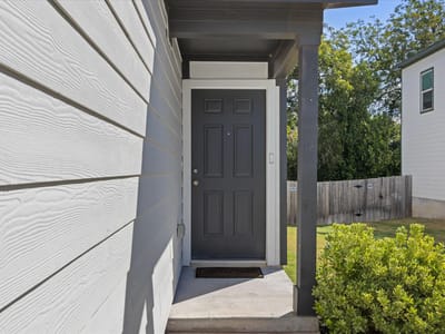 Photo 2 of 24 at 36 Trinity CIR - 3 bed 2 bath home