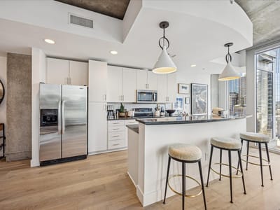 Primary bedroom at 360 Nueces St Unit #1001 - 1 bed 1 bath home