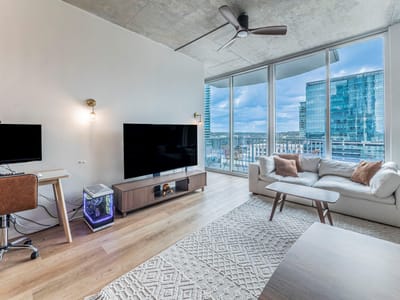 Property photo 4 at 360 Nueces ST Unit #1018 - 1 bed 1 bath home
