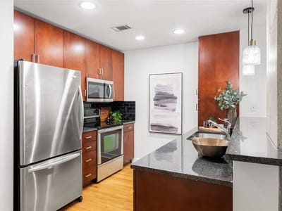Primary bedroom at 360 Nueces St Unit #1112 - 1 bed 1 bath home