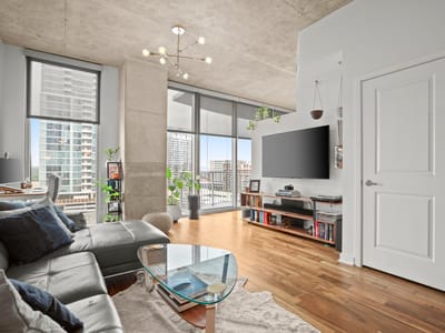 Photo 4 of 40 at 360 Nueces ST Unit #1306 - 1 bed 1 bath home