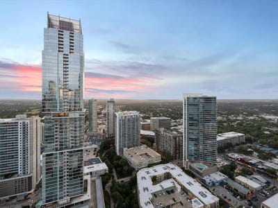 Living area at 360 Nueces ST Unit #3910 - 1 bed 1 bath home