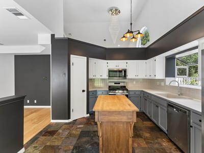 Property photo 3 at 3609 Latimer DR - 3 bed 3 bath home