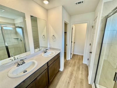 Property photo 4 at 3617 Kent Chalk RD - 3 bed 2 bath home