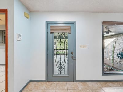 Property photo 3 at 3700 Shady Valley DR - 3 bed 3 bath home