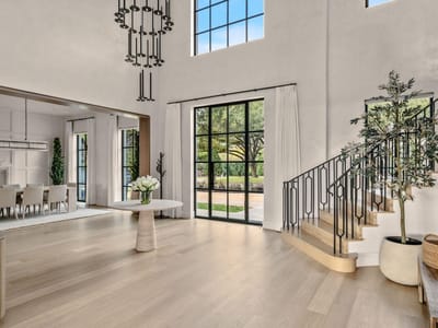 Living area at 3701 Eastledge DR - 7 bed 7 bath home