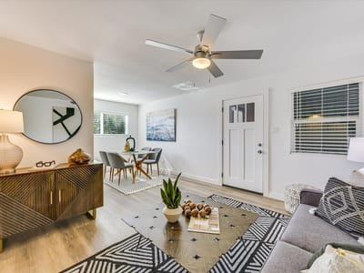 Property photo 2 at 3703 Harmon Ave Unit #104 - 1 bed 1 bath home