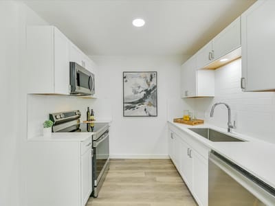 Property photo 5 at 3703 Harmon Ave Unit #104 - 1 bed 1 bath home