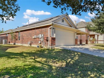 Living area at 3717 Heron Roost Pass - 3 bed 2 bath home