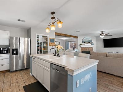 Primary bedroom at 372 Tobin Dr - 5 bed 3 bath home