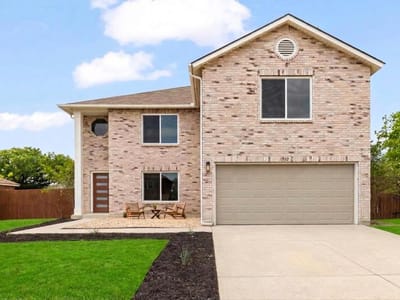 Living area at 3722 Blue Cat Way - 4 bed 3 bath home