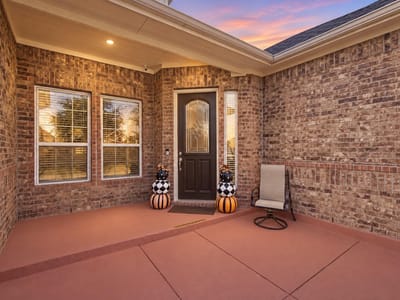 Photo 2 of 40 at 381 Betony LOOP - 4 bed 3 bath home