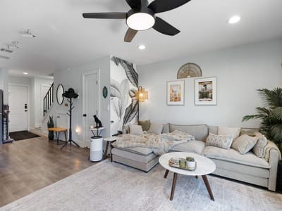 Living area at 3812 Southway Dr Unit #103 - 2 bed 1 bath home