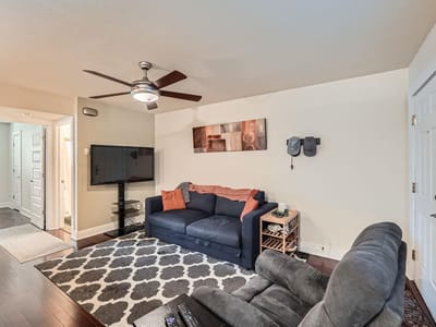 Primary bedroom at 3815 Guadalupe St Unit #103 - 1 bed 1 bath home