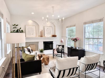 Living area at 3816 Gaines Ct - 3 bed 2 bath home