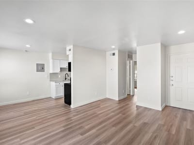 Property photo 2 at 3819 Southway DR Unit #211 - 2 bed 1 bath home