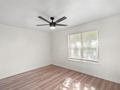 Property photo 4 at 3819 Southway DR Unit #211 - 2 bed 1 bath home