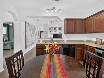 Property photo 5 at 3820 Hermalinda ST - 3 bed 2 bath home