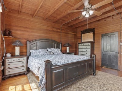 Primary bedroom at 3848 S Highway 304 - 2 bed 1 bath home