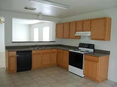 Kitchen at 3851 Cherokee BLVD - 2 bed 2 bath home