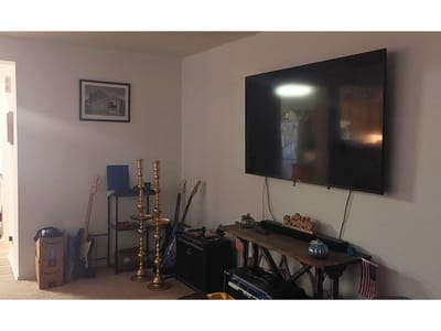 Primary bedroom at 3851 Cherokee Blvd - 2 bed 2 bath home